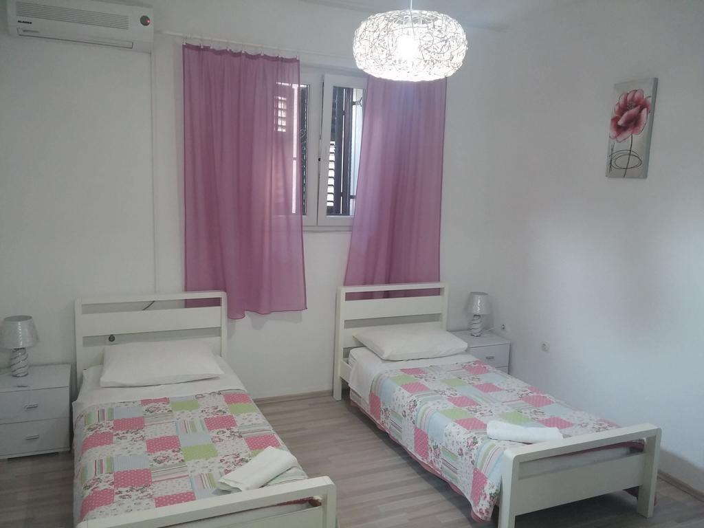 Summer Bay Apartments Сплит Екстериор снимка
